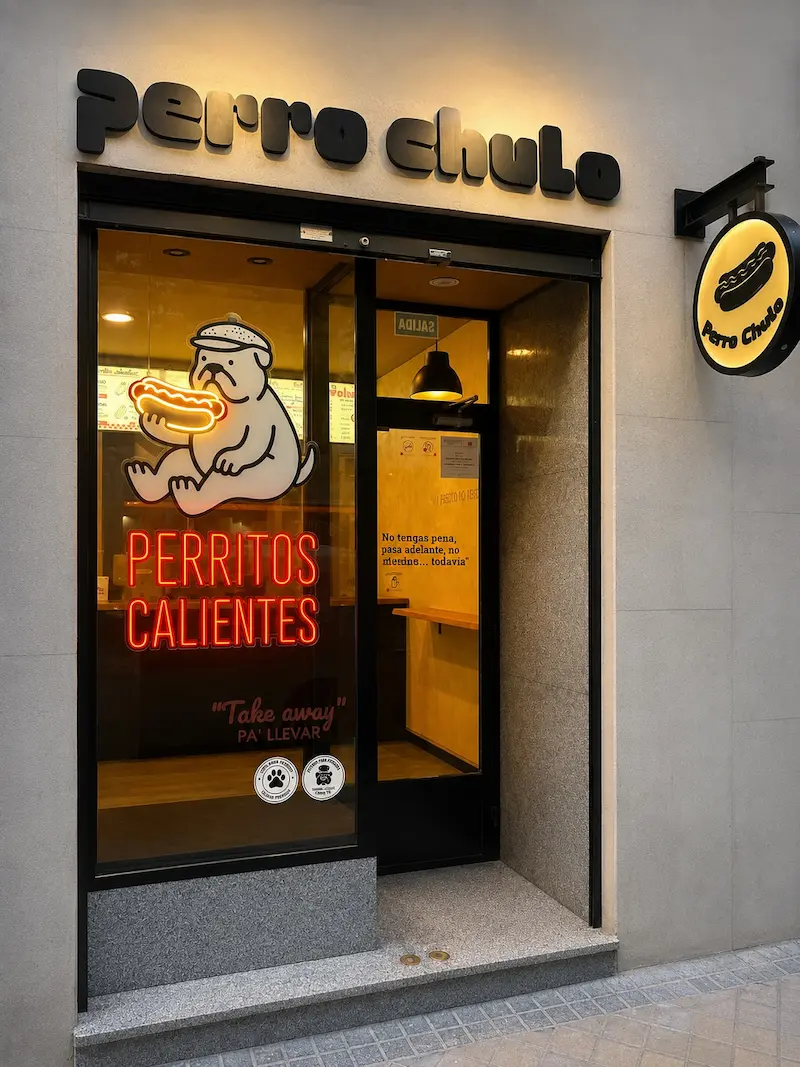 Fachada de Perro Chulo en Chamberí, Madrid